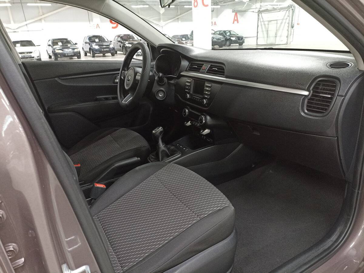 Б/У Киа Рио 2018 года. Фото: #10