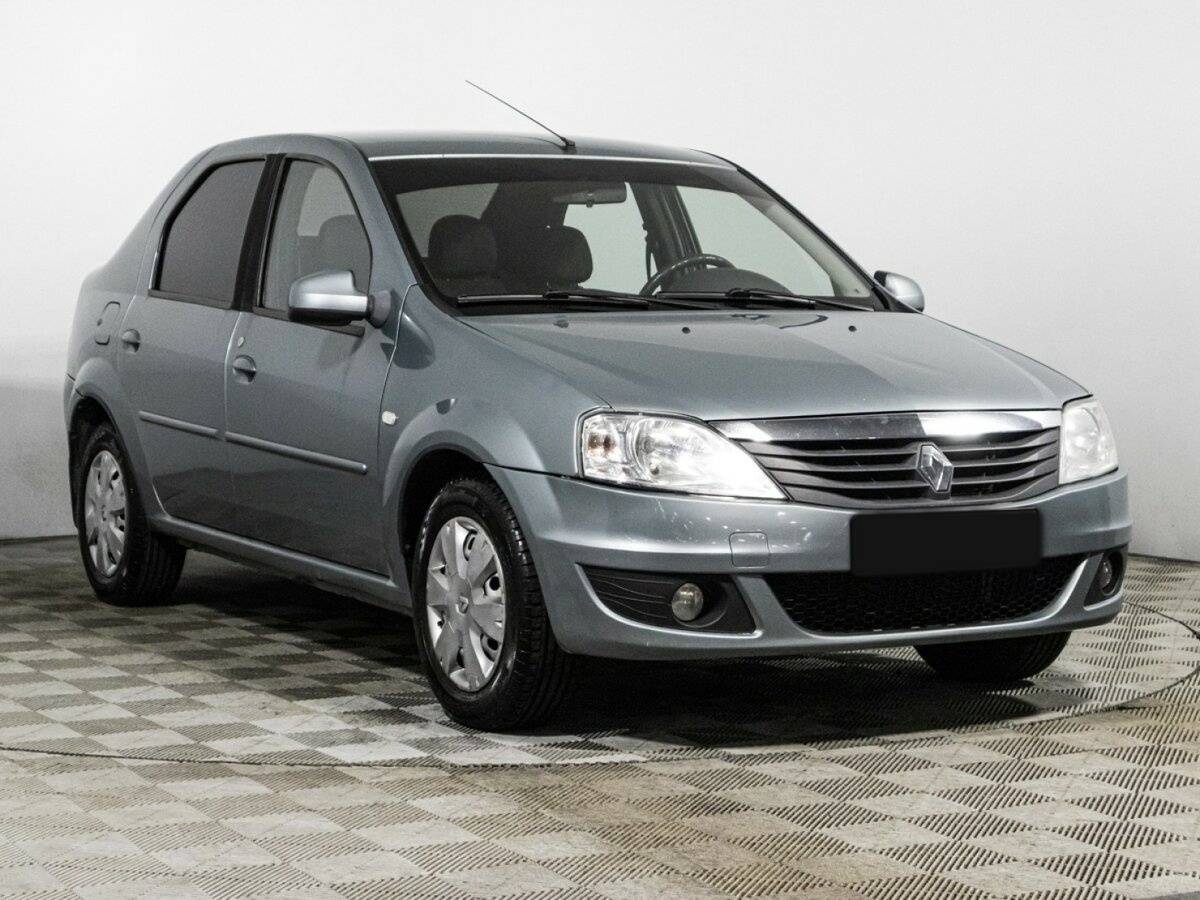 Б/У Рено Логан 2012 года. Фото: #2
