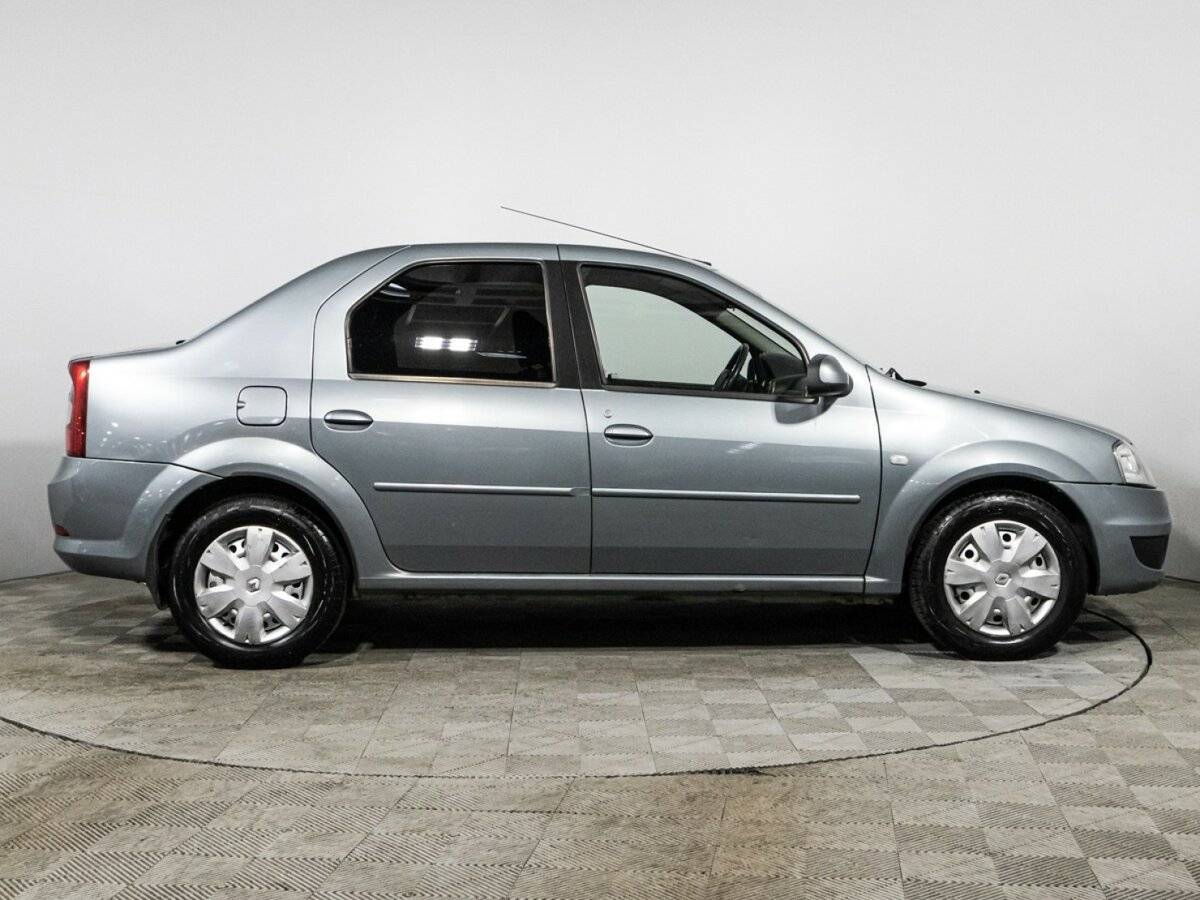 Б/У Рено Логан 2012 года. Фото: #3