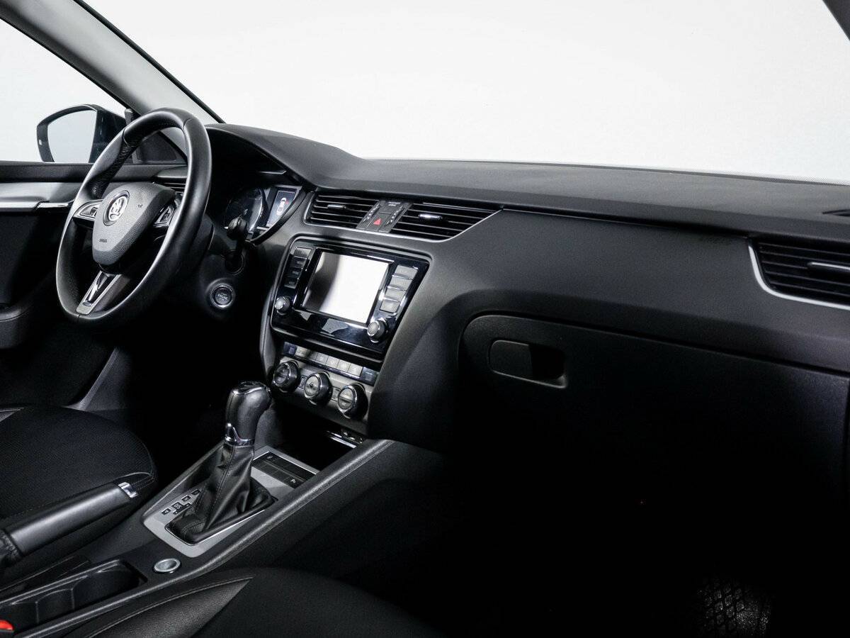 Б/У Шкода Октавия 2016 года. Фото: #8