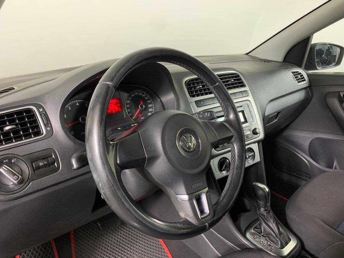 Б/У Фольксваген Поло 2013 года. Фото: #7