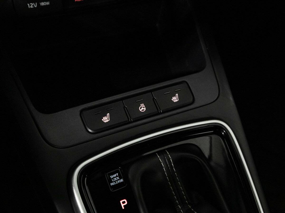 Б/У Киа Рио 2018 года. Фото: #18