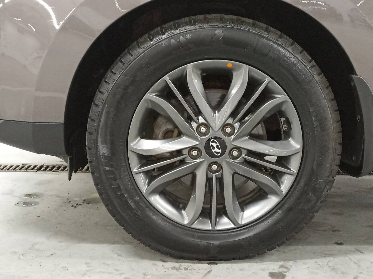 Б/У Хендай ай-икс35 2014 года. Фото: #17