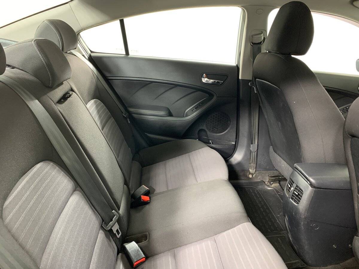 Б/У Киа Церато 2017 года. Фото: #16