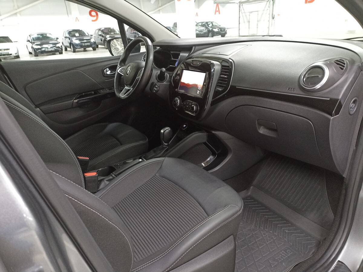 Б/У Рено Каптюр 2021 года. Фото: #10