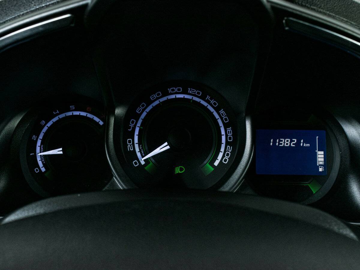 Б/У Лада (ВАЗ) ИКСРЭЙ 2016 года. Фото: #12