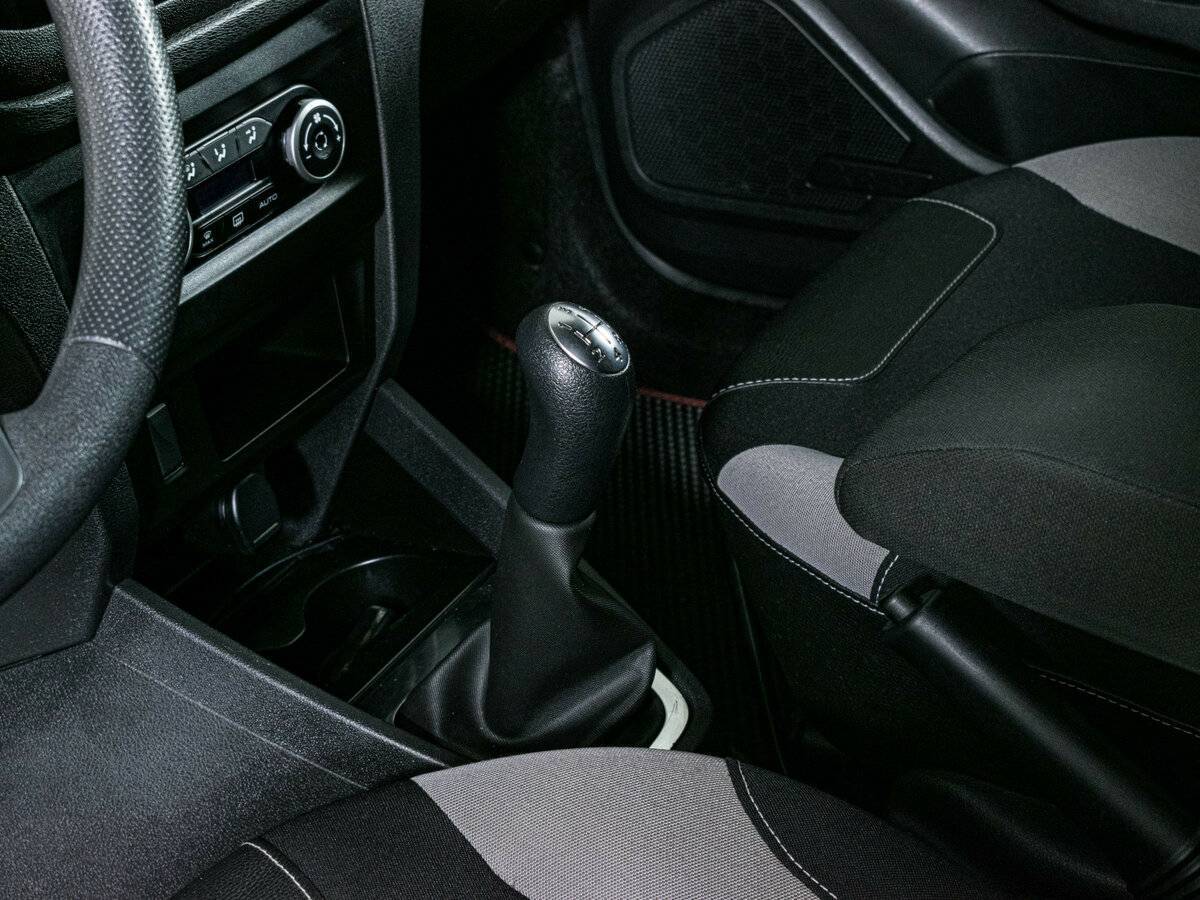 Б/У Лада (ВАЗ) ИКСРЭЙ 2016 года. Фото: #14