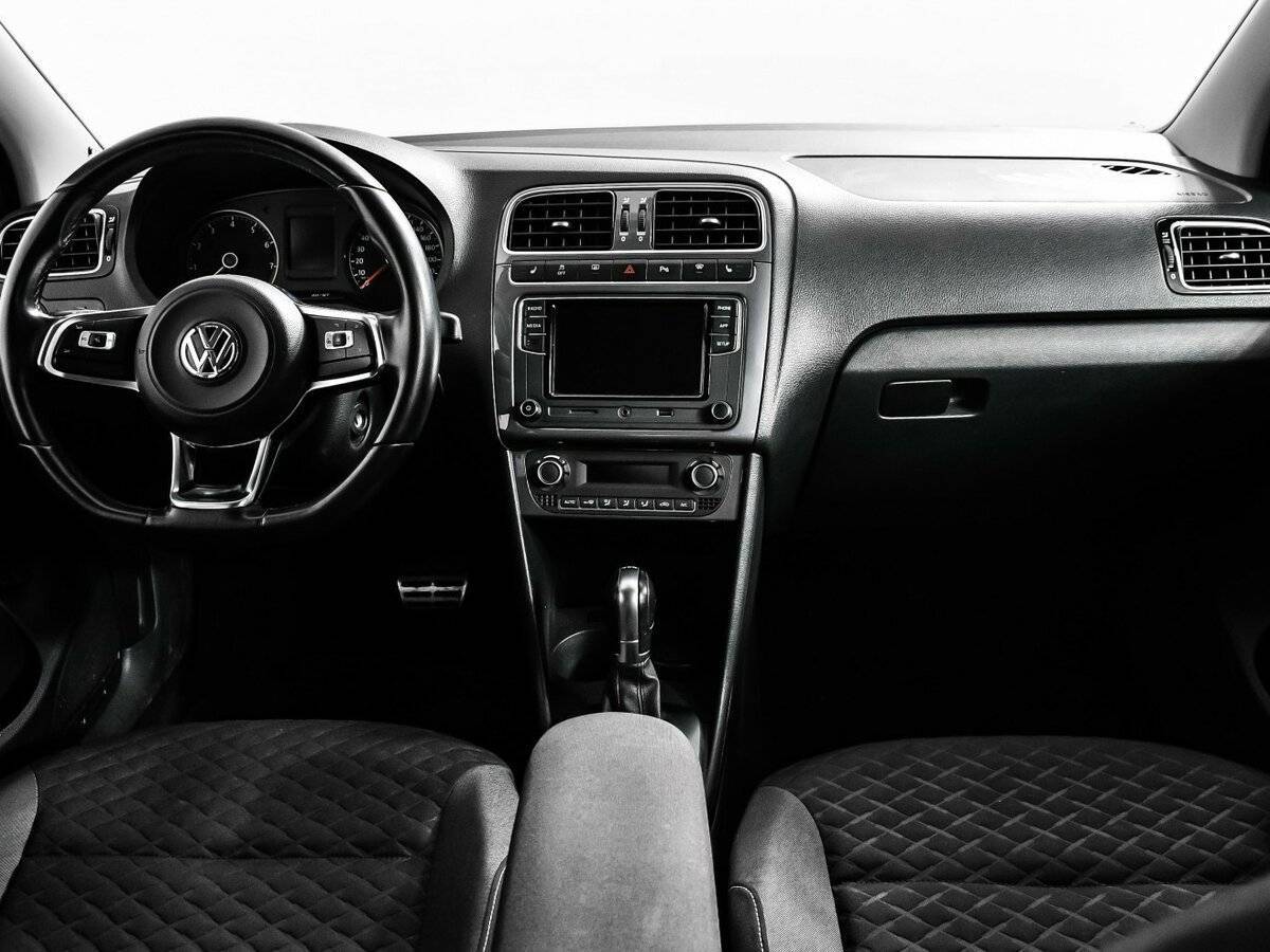 Б/У Фольксваген Поло 2018 года. Фото: #10