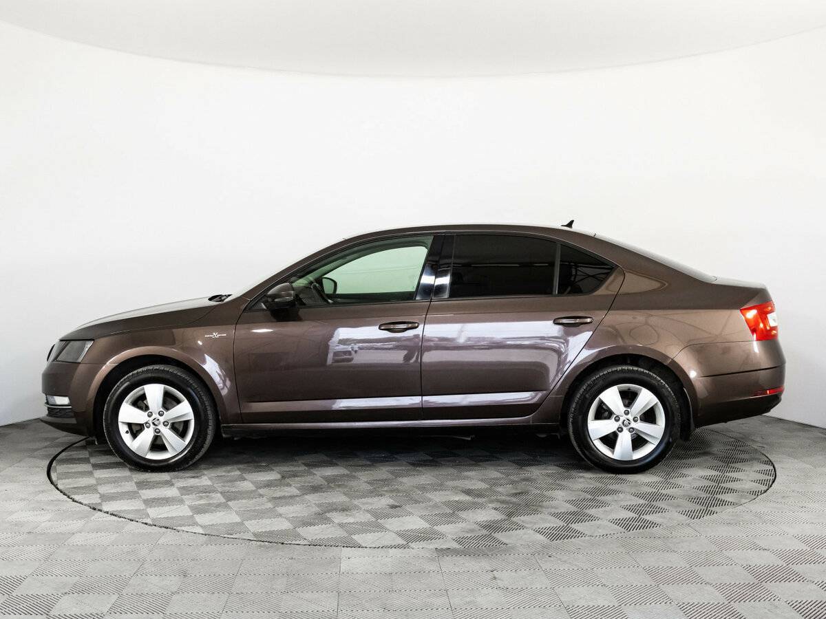 Б/У Шкода Октавия 2018 года. Фото: #7