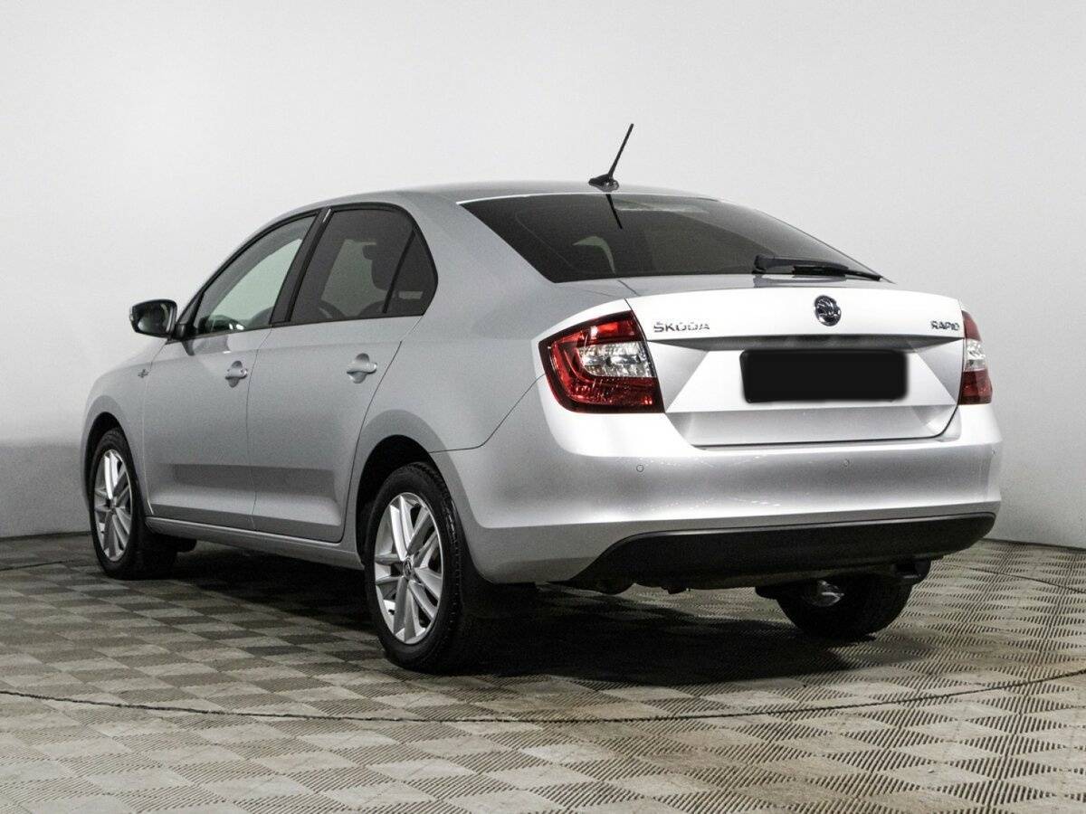Б/У Шкода Рапид 2018 года. Фото: #6