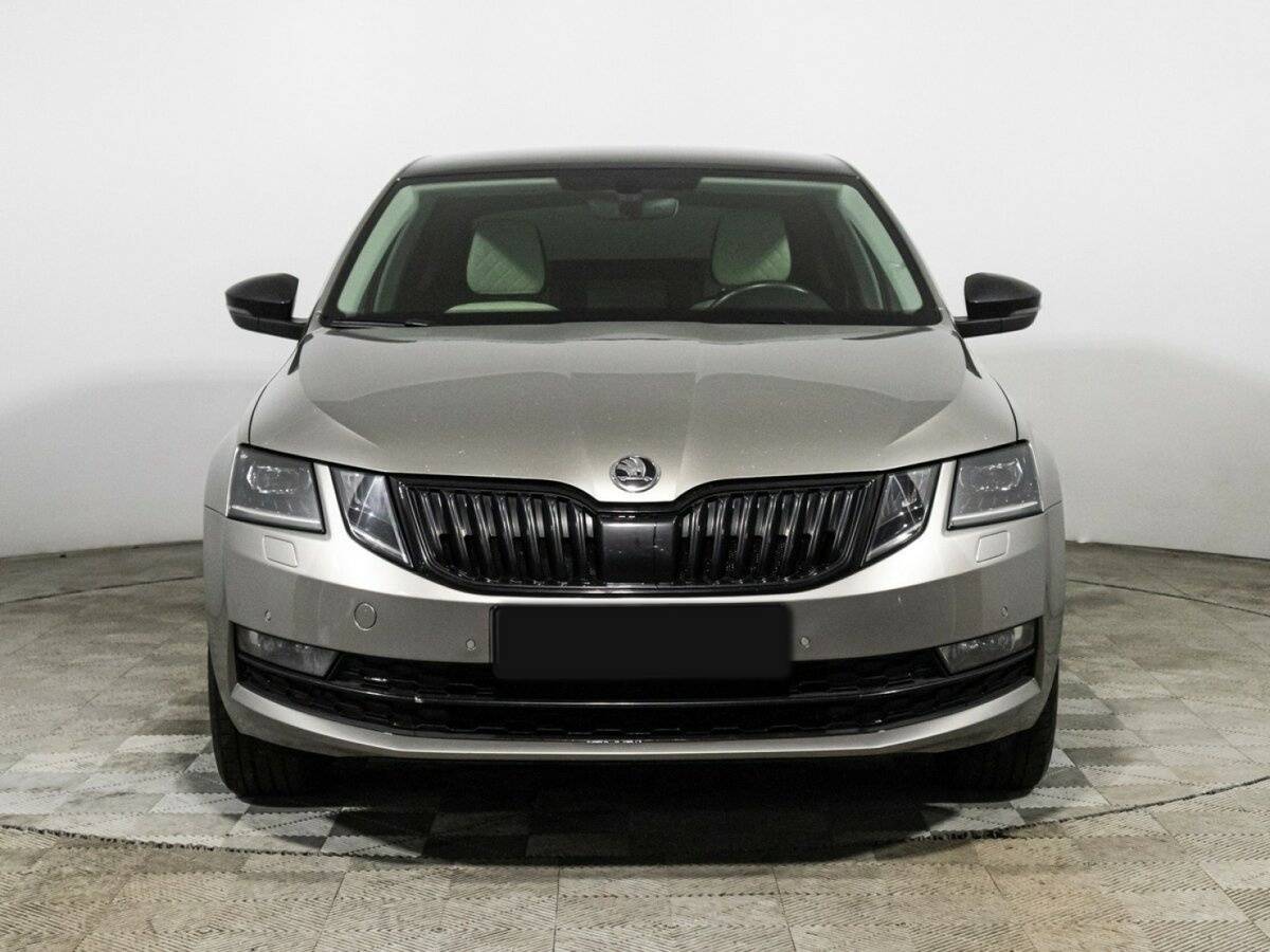 Б/У Шкода Октавия 2018 года. Фото: #1