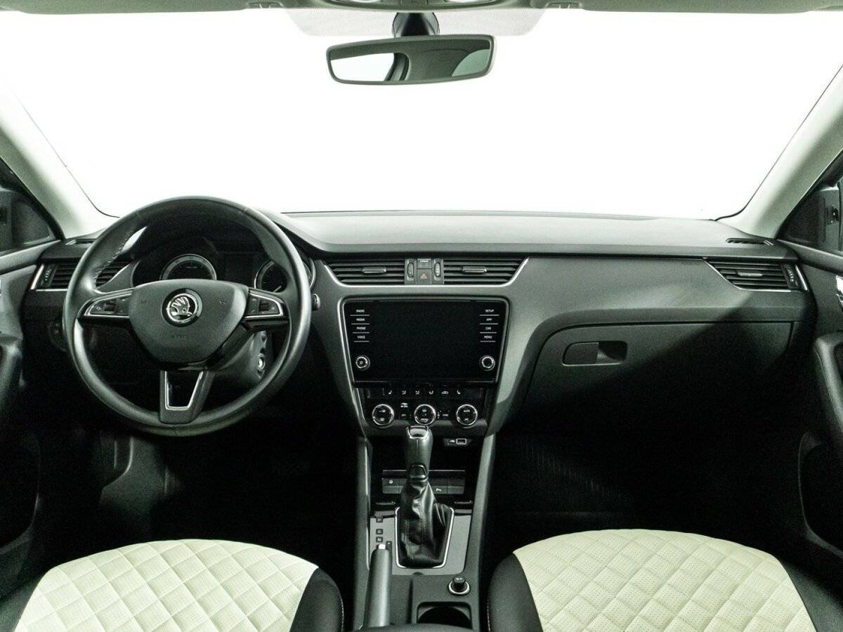 Б/У Шкода Октавия 2018 года. Фото: #12