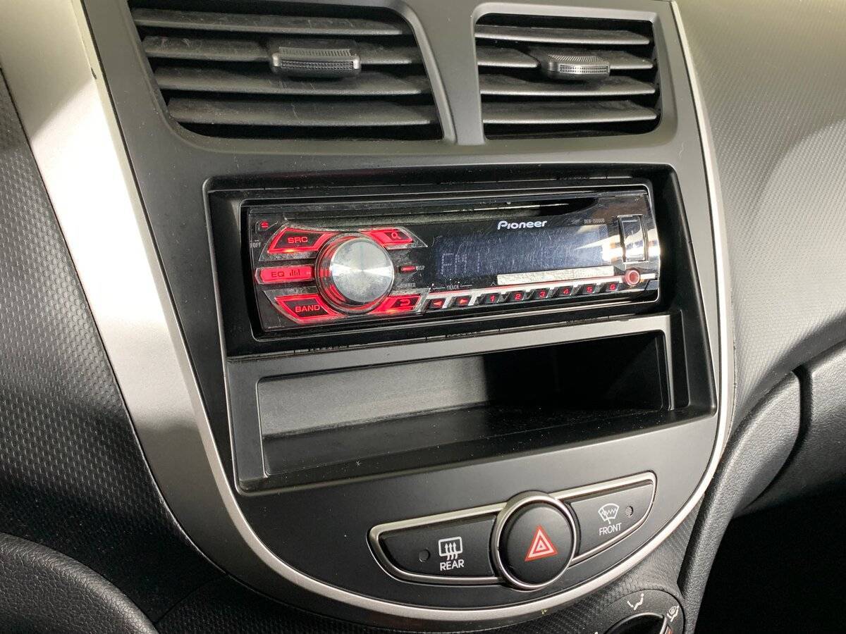 Б/У Хендай Солярис 2012 года. Фото: #14