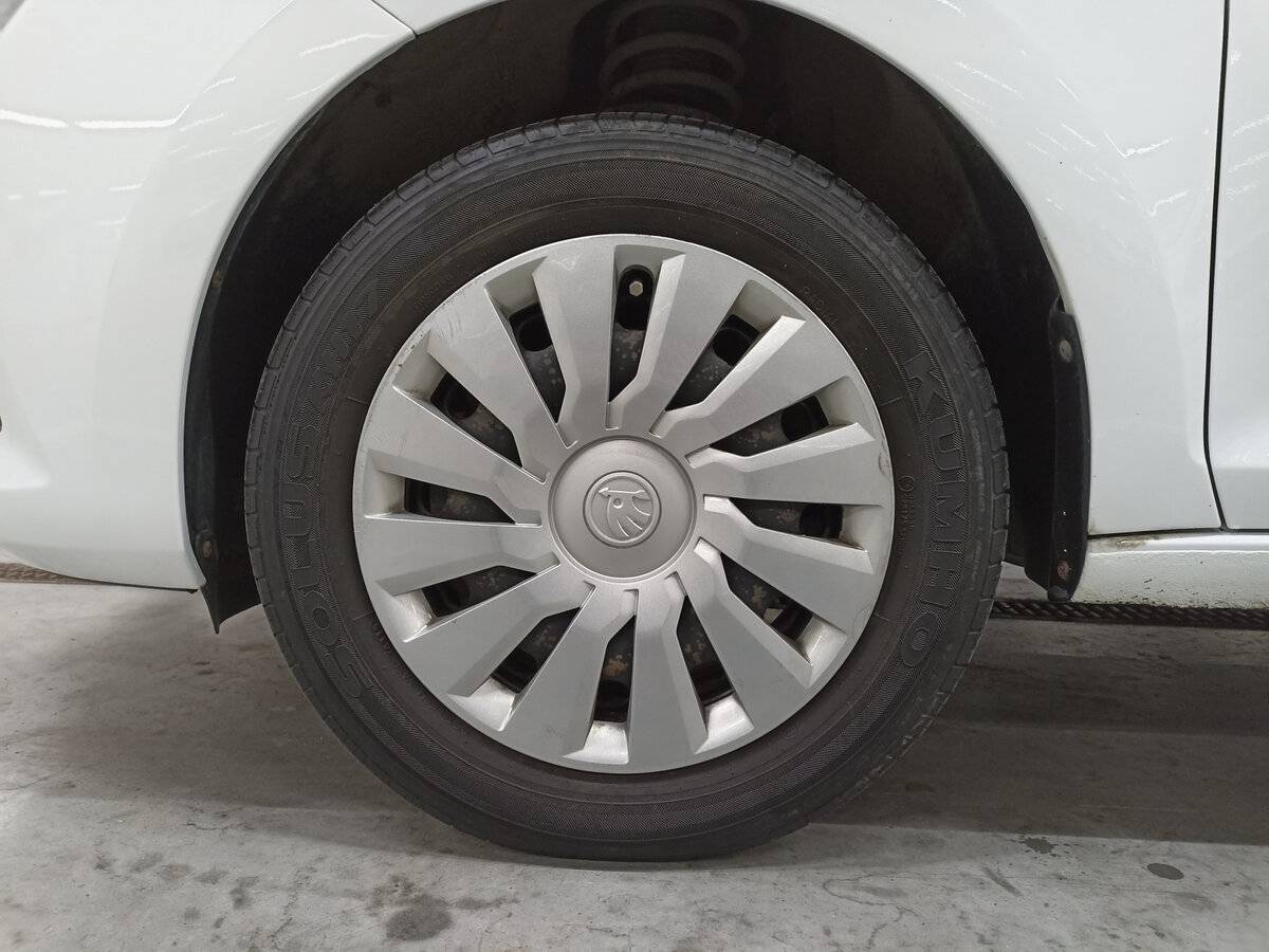 Б/У Шкода Рапид 2021 года. Фото: #17