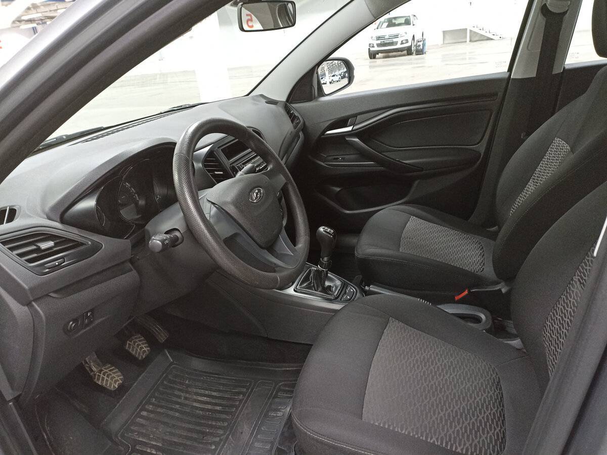 Б/У Лада (ВАЗ) Веста 2016 года. Фото: #15