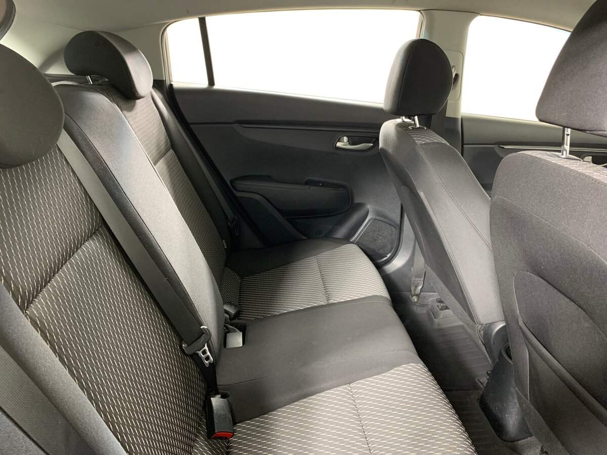 Б/У Киа Рио 2018 года. Фото: #16