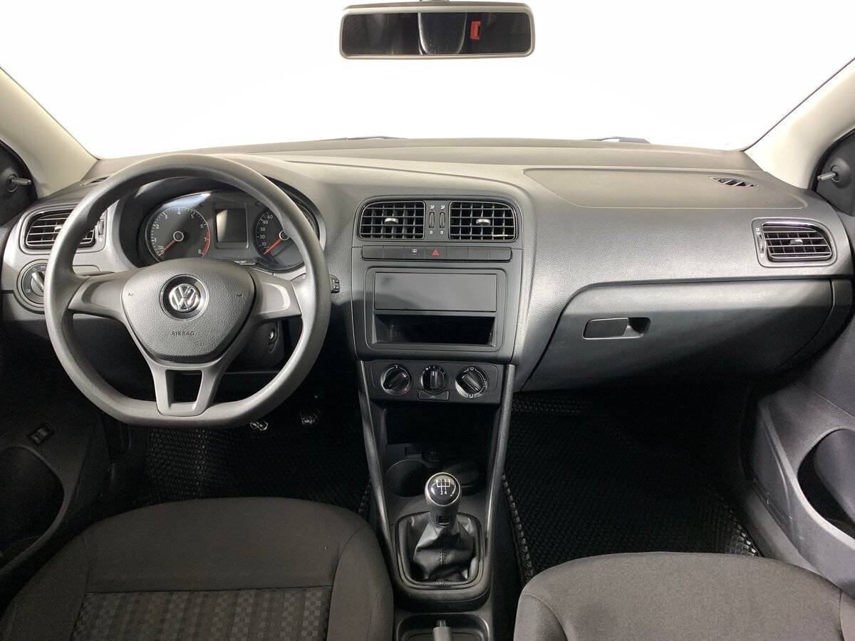 Б/У Фольксваген Поло 2018 года. Фото: #11