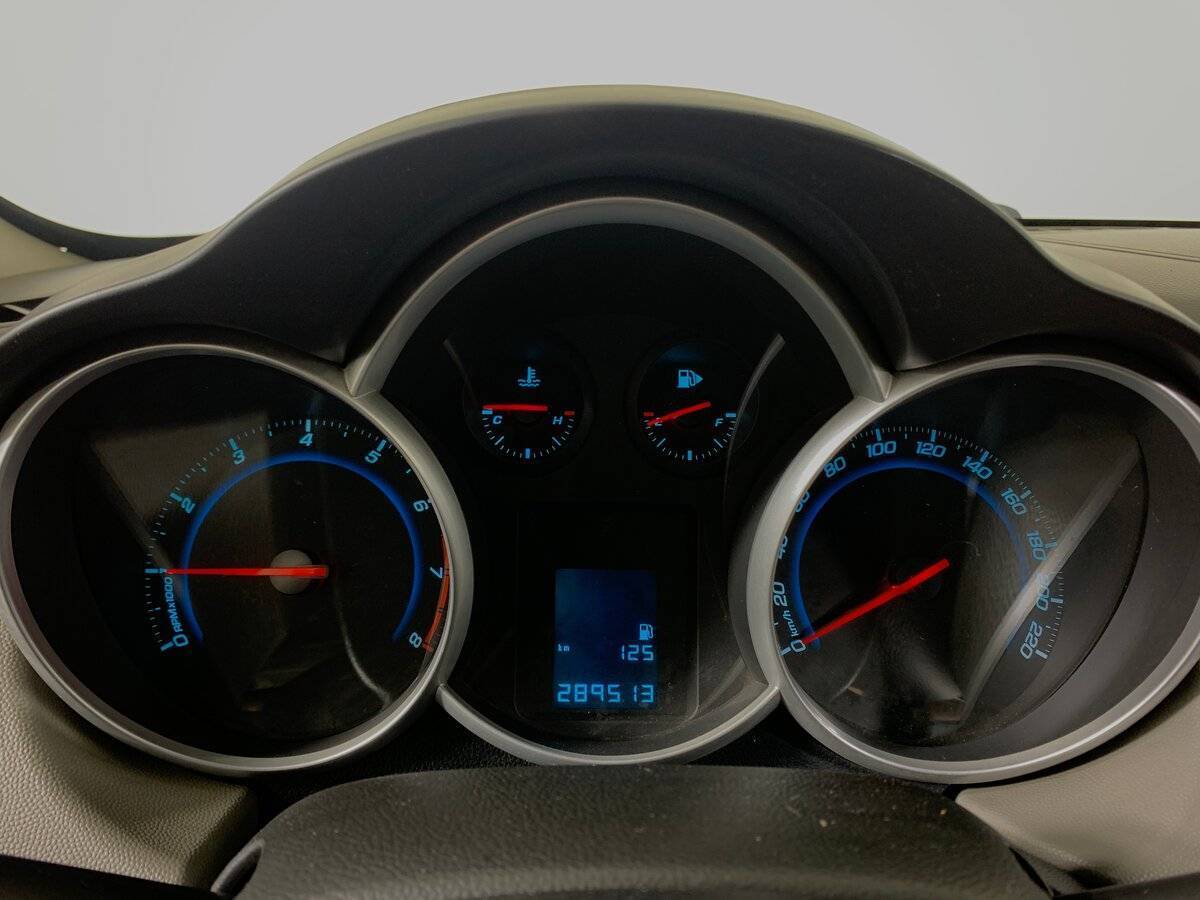 Б/У Шевроле Круз 2012 года. Фото: #13