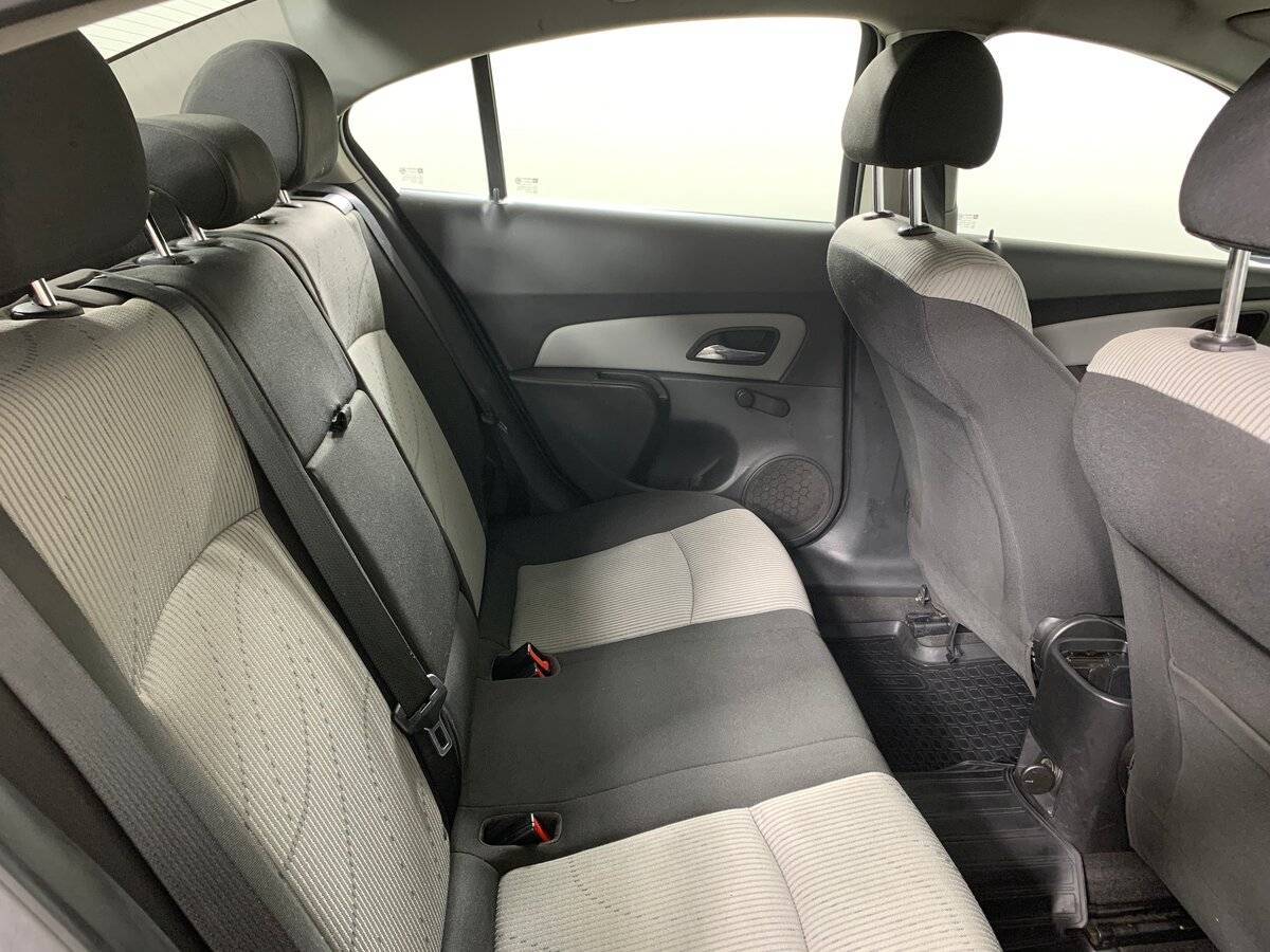 Б/У Шевроле Круз 2012 года. Фото: #16