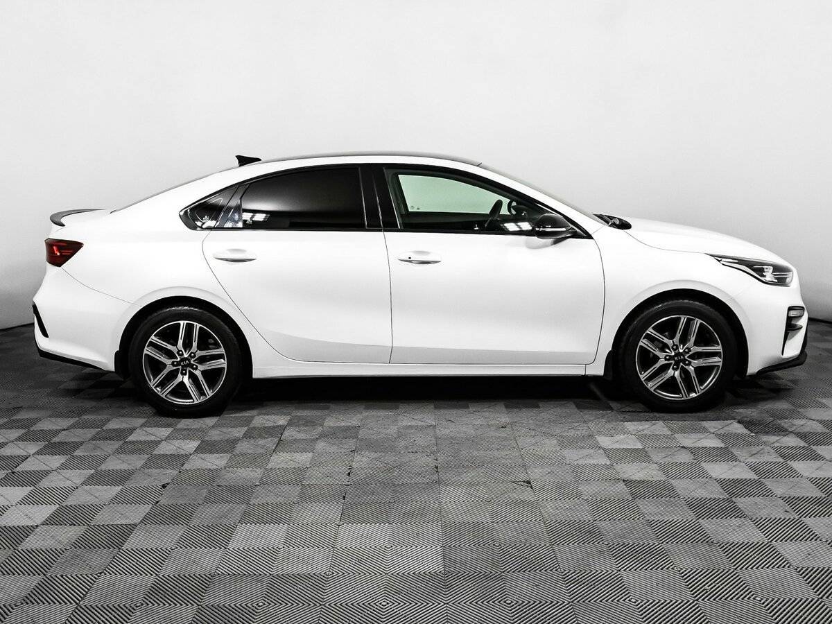 Б/У Киа Церато 2018 года. Фото: #3