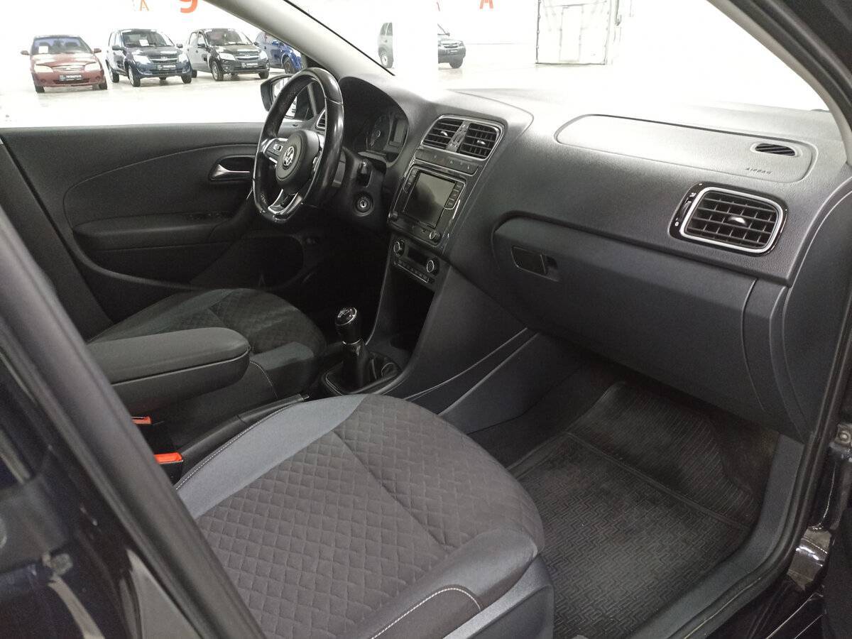 Б/У Фольксваген Поло 2018 года. Фото: #10