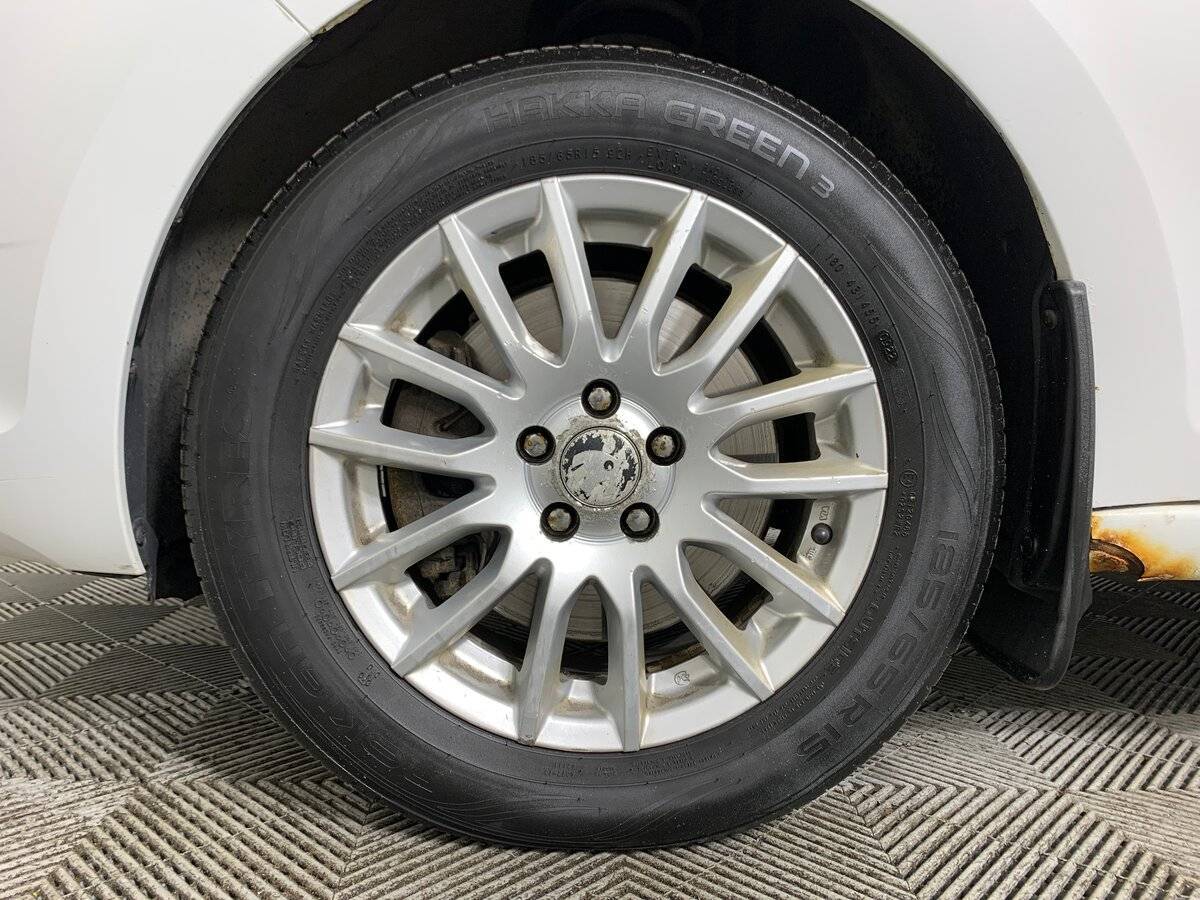 Б/У Шкода Рапид 2015 года. Фото: #8