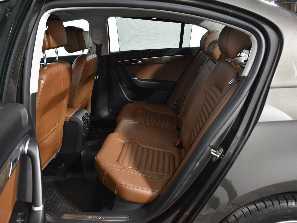 Б/У Фольксваген Пассат 2012 года. Фото: #11