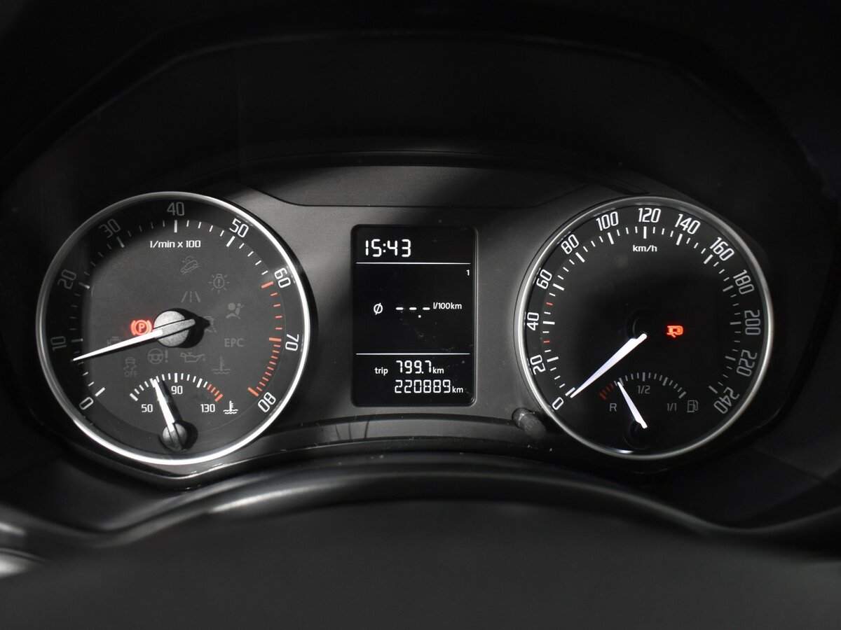 Б/У Шкода Октавия 2013 года. Фото: #12