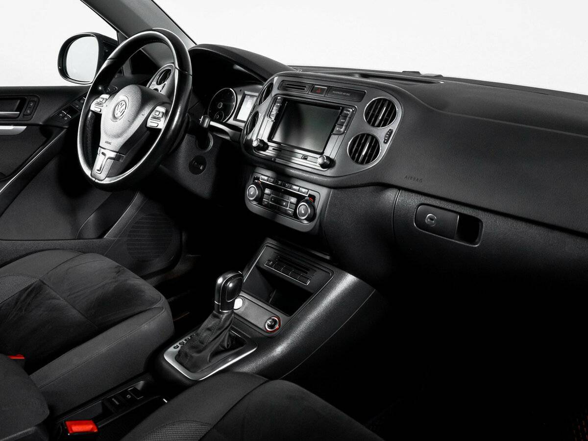 Б/У Фольксваген Тигуан 2015 года. Фото: #8