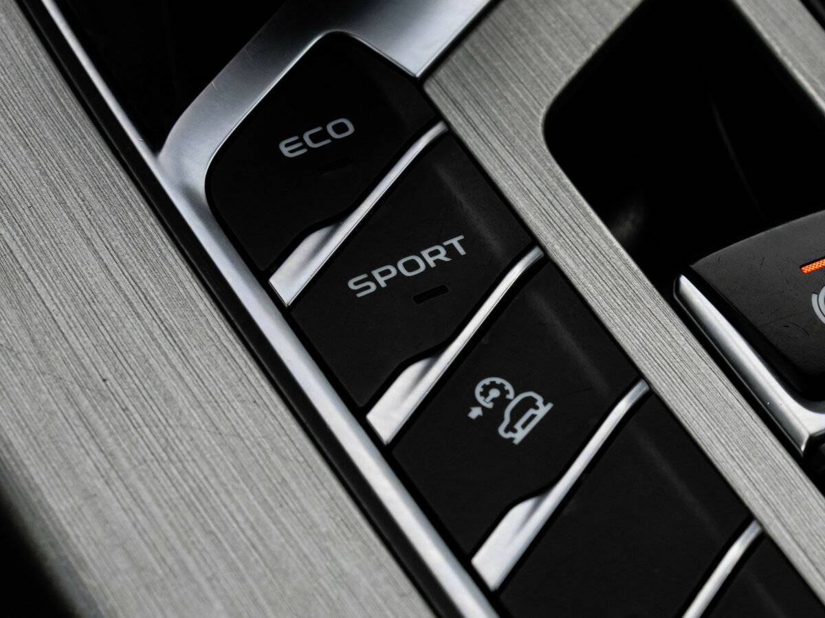 Б/У Джили Кулрэй 2022 года. Фото: #13