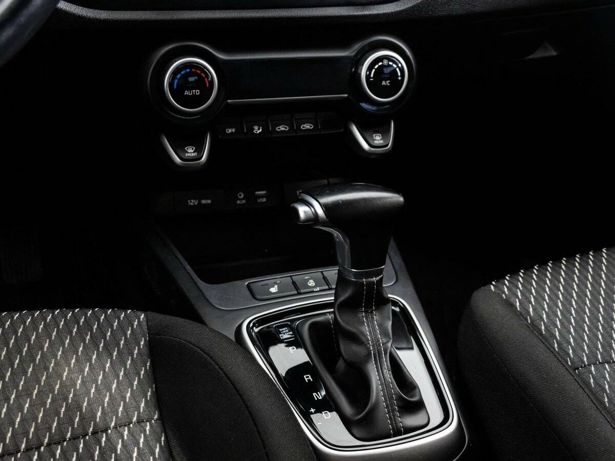 Б/У Киа Рио 2018 года. Фото: #13