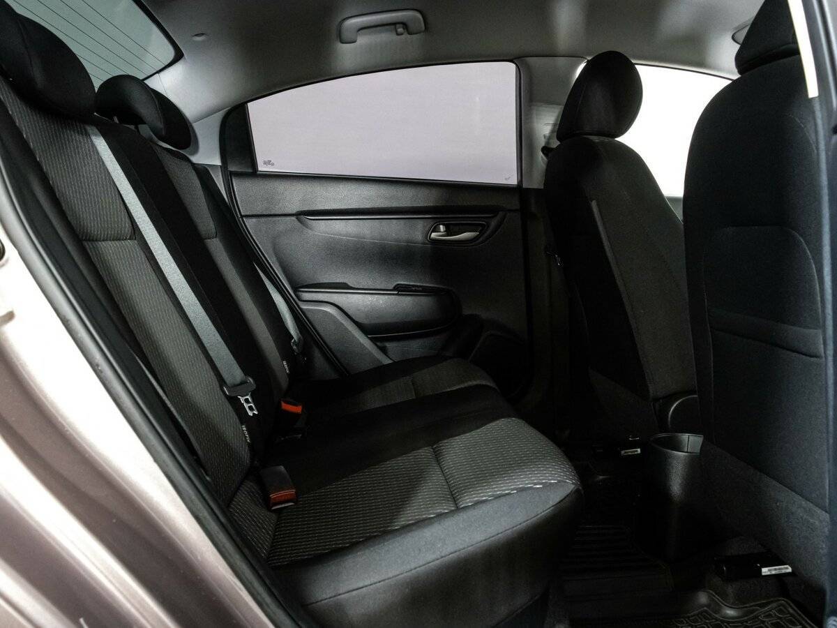 Б/У Киа Рио 2018 года. Фото: #18