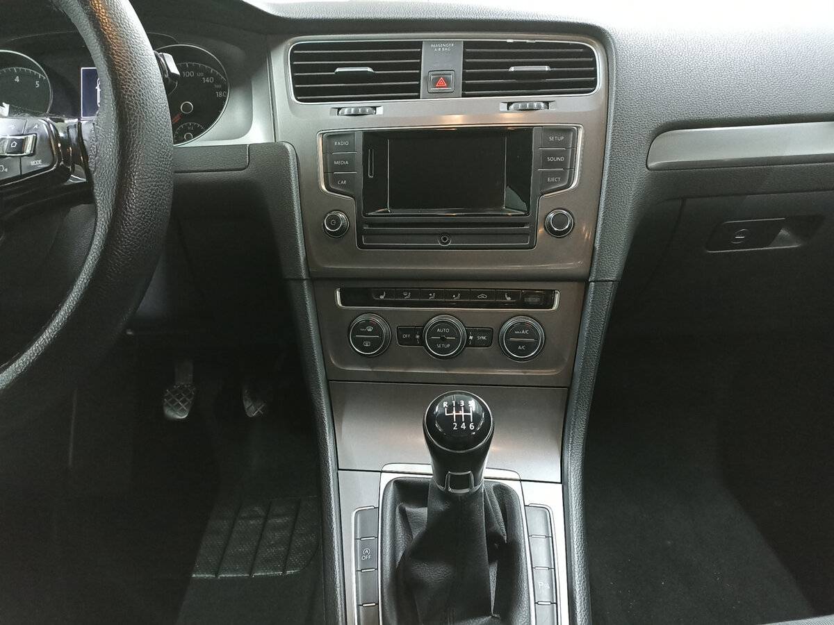 Б/У Фольксваген Гольф 2013 года. Фото: #14