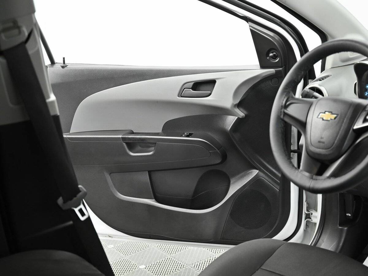 Б/У Шевроле Авео 2012 года. Фото: #5