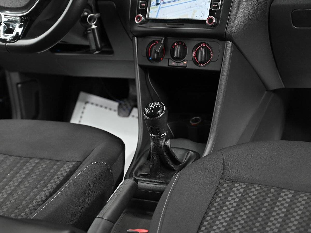 Б/У Фольксваген Поло 2016 года. Фото: #10