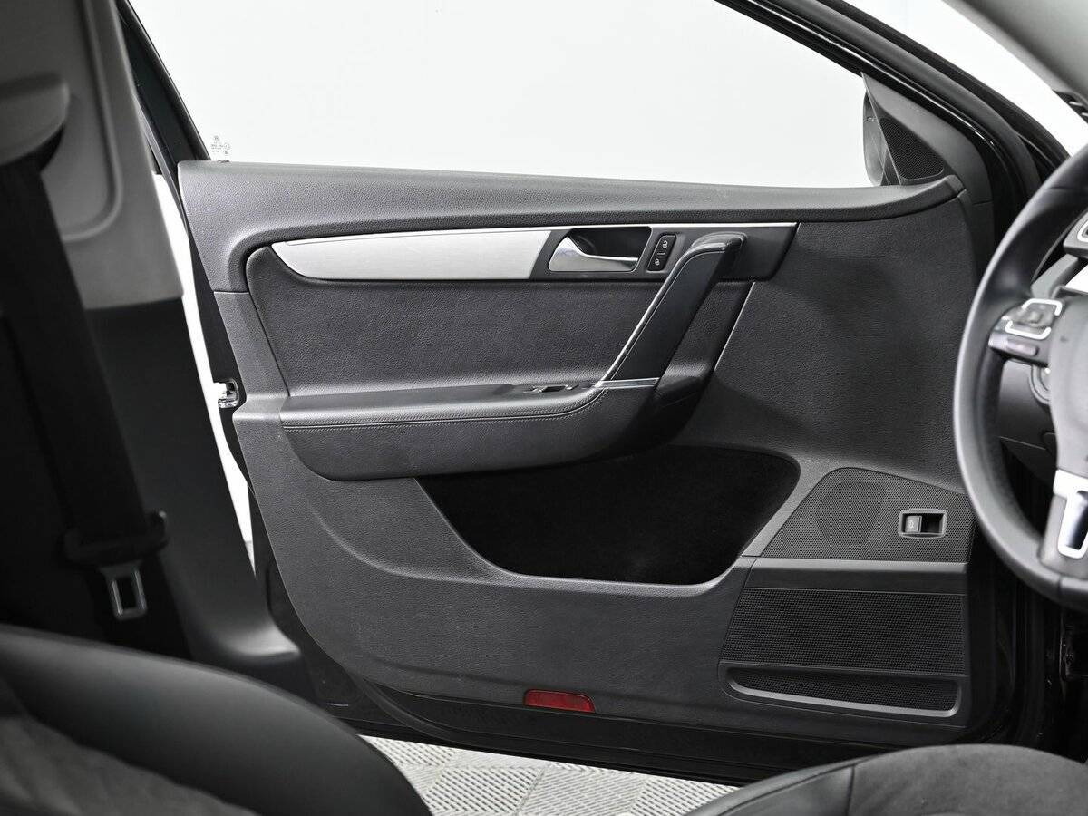 Б/У Фольксваген Пассат 2012 года. Фото: #6