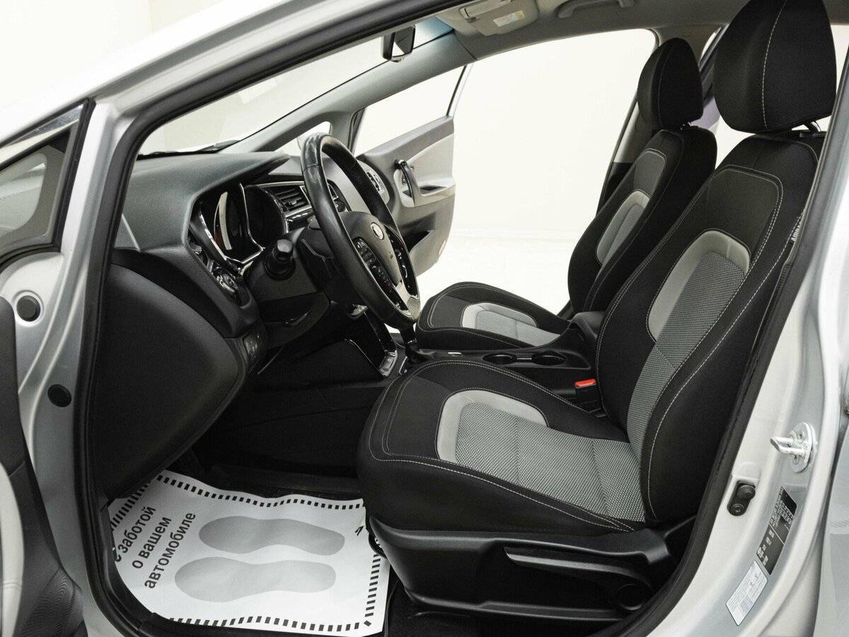 Б/У Киа Сид 2016 года. Фото: #6