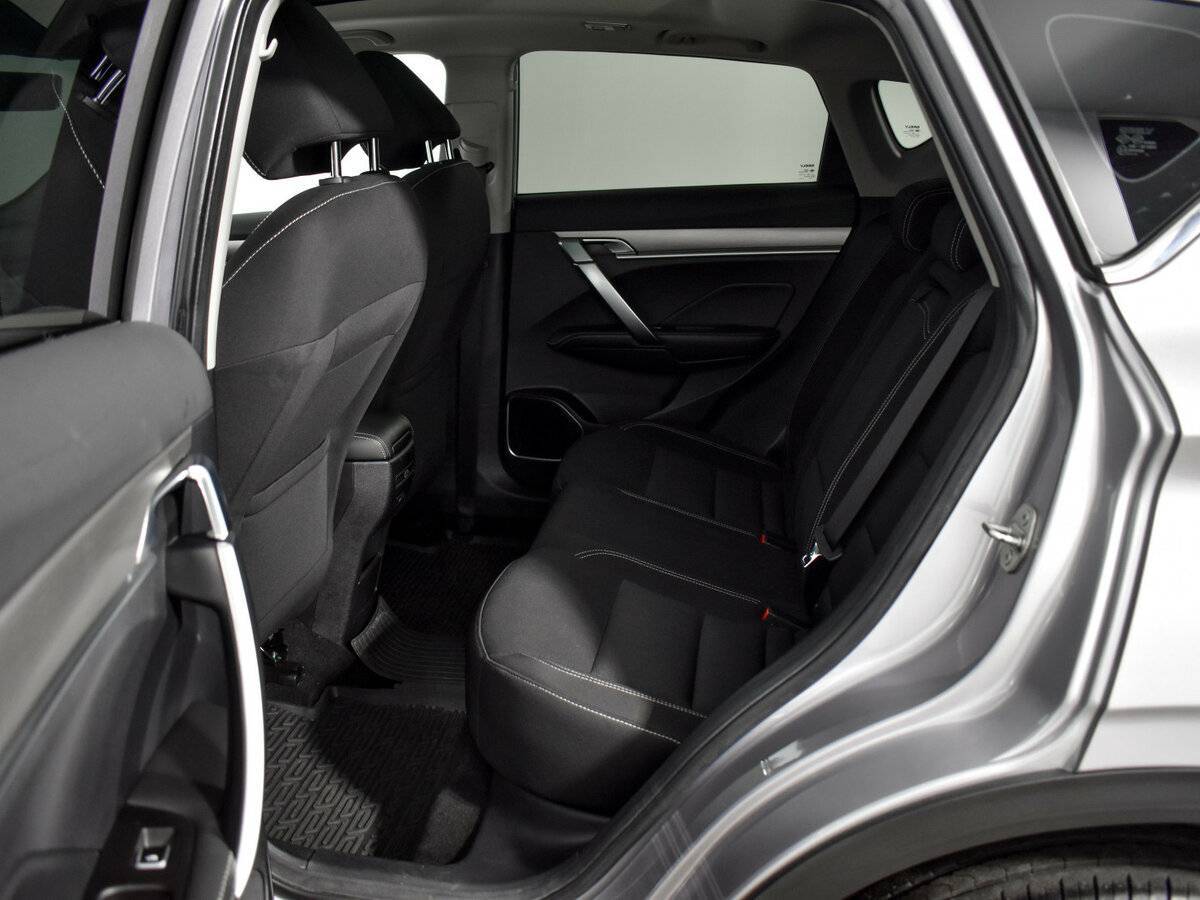 Б/У Джили Кулрэй 2020 года. Фото: #11