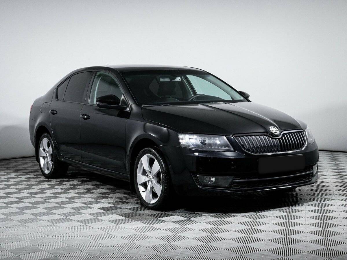Б/У Шкода Октавия 2015 года. Фото: #2