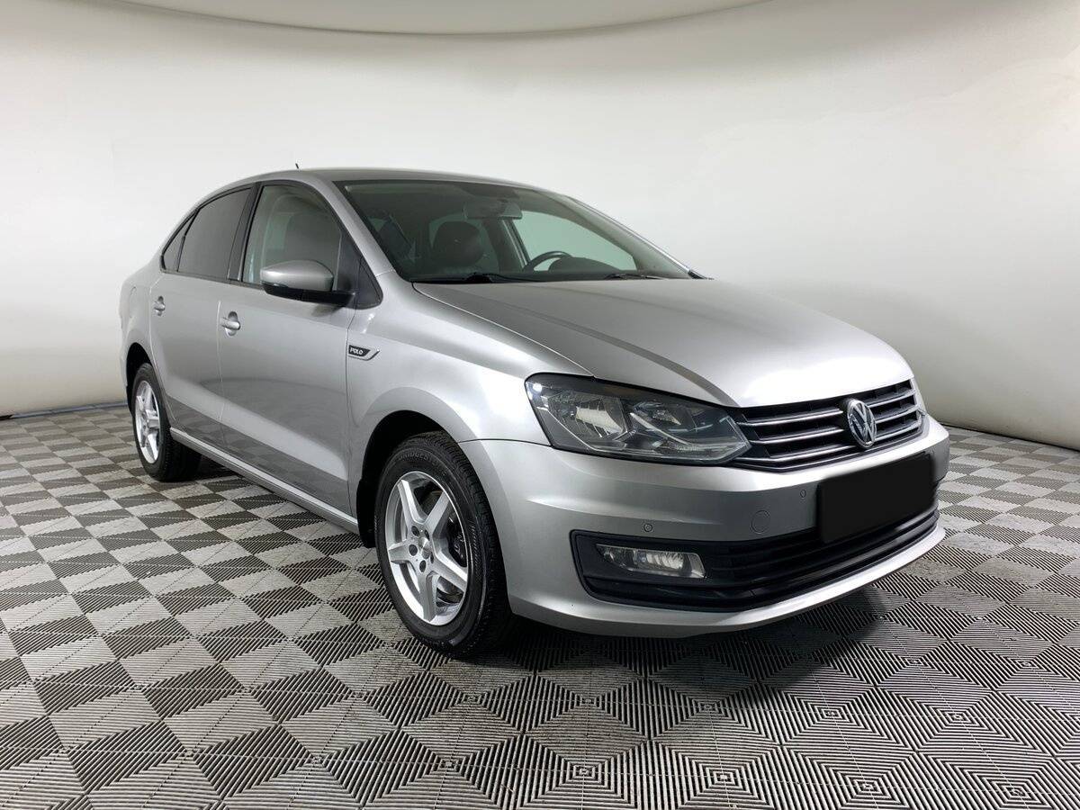 Б/У Фольксваген Поло 2019 года. Фото: #2