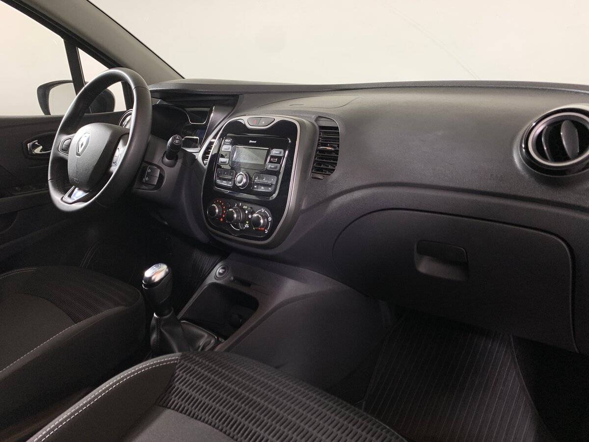 Б/У Рено Каптюр 2019 года. Фото: #12