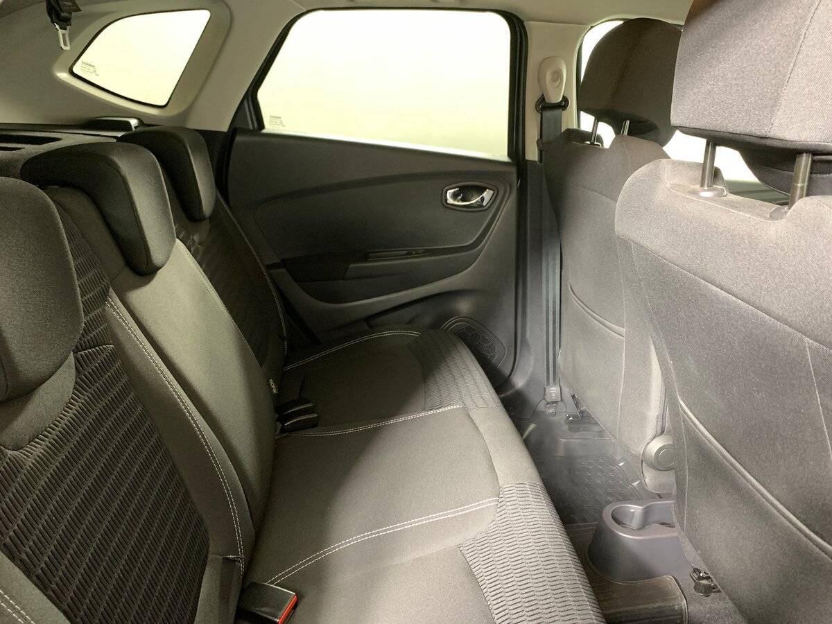 Б/У Рено Каптюр 2019 года. Фото: #16