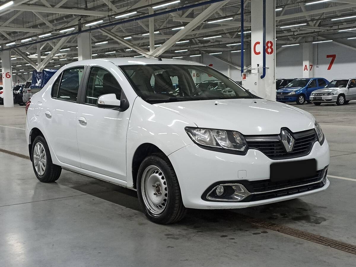 Б/У Рено Логан 2017 года. Фото: #2