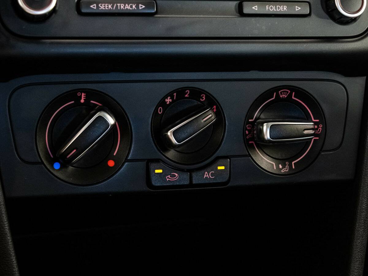 Б/У Фольксваген Поло 2013 года. Фото: #14