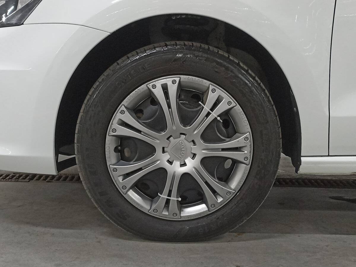 Б/У Фольксваген Поло 2018 года. Фото: #17