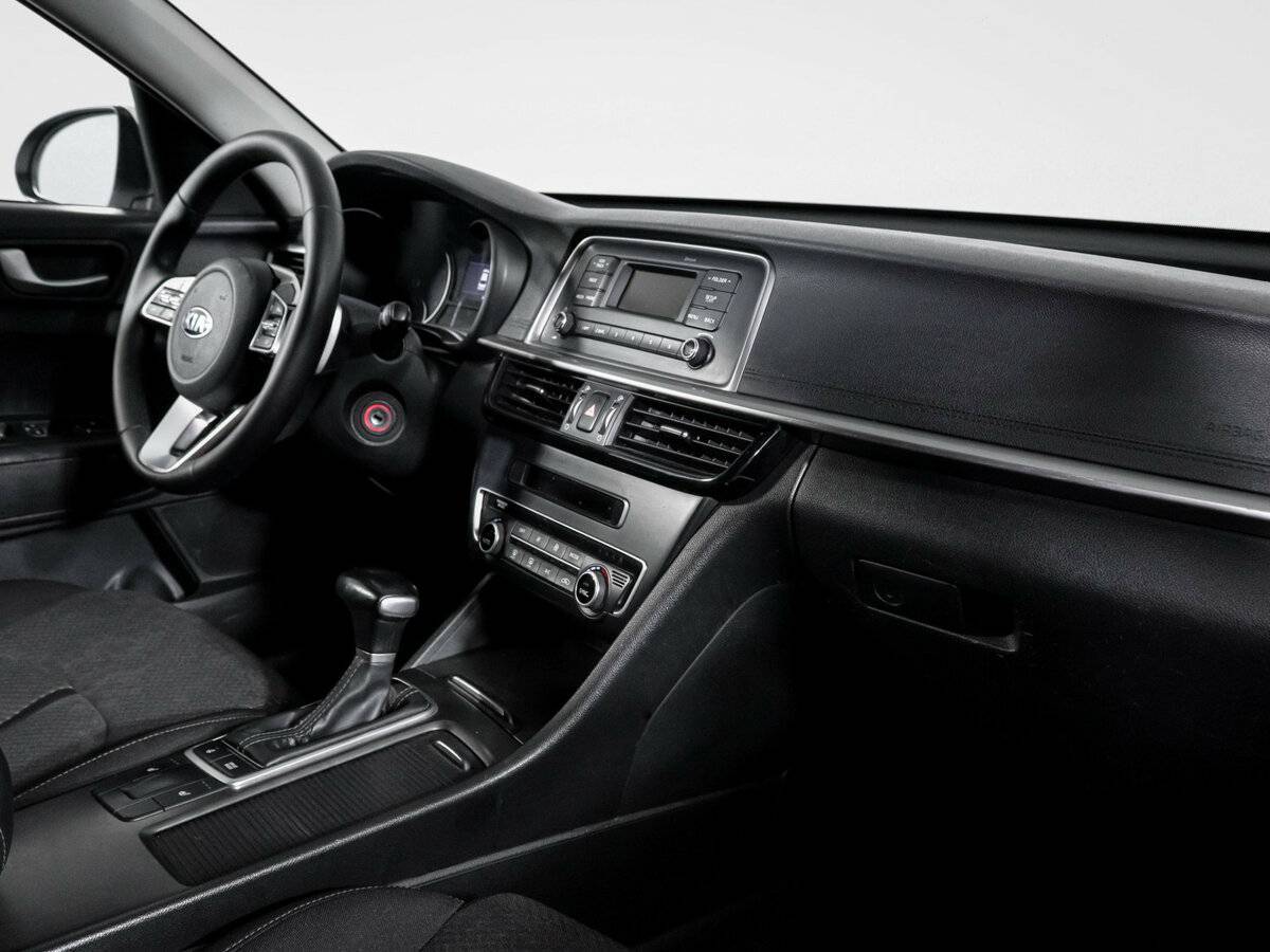 Б/У Киа Оптима 2018 года. Фото: #8