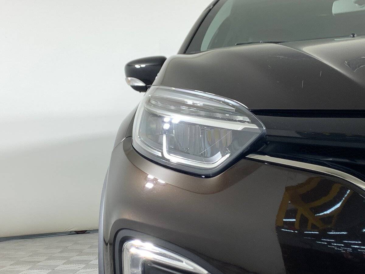 Б/У Рено Каптюр 2018 года. Фото: #9