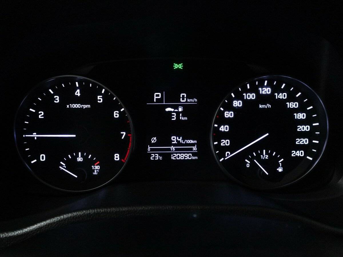 Б/У Хендай Елантра 2016 года. Фото: #11