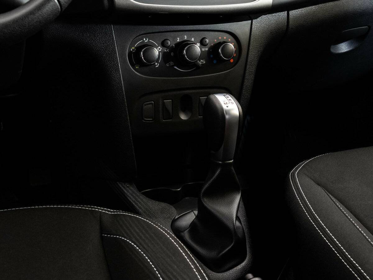 Б/У Рено Сандеро 2022 года. Фото: #10