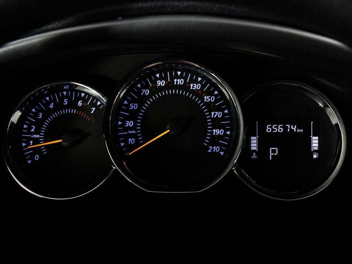 Б/У Рено Сандеро 2022 года. Фото: #15